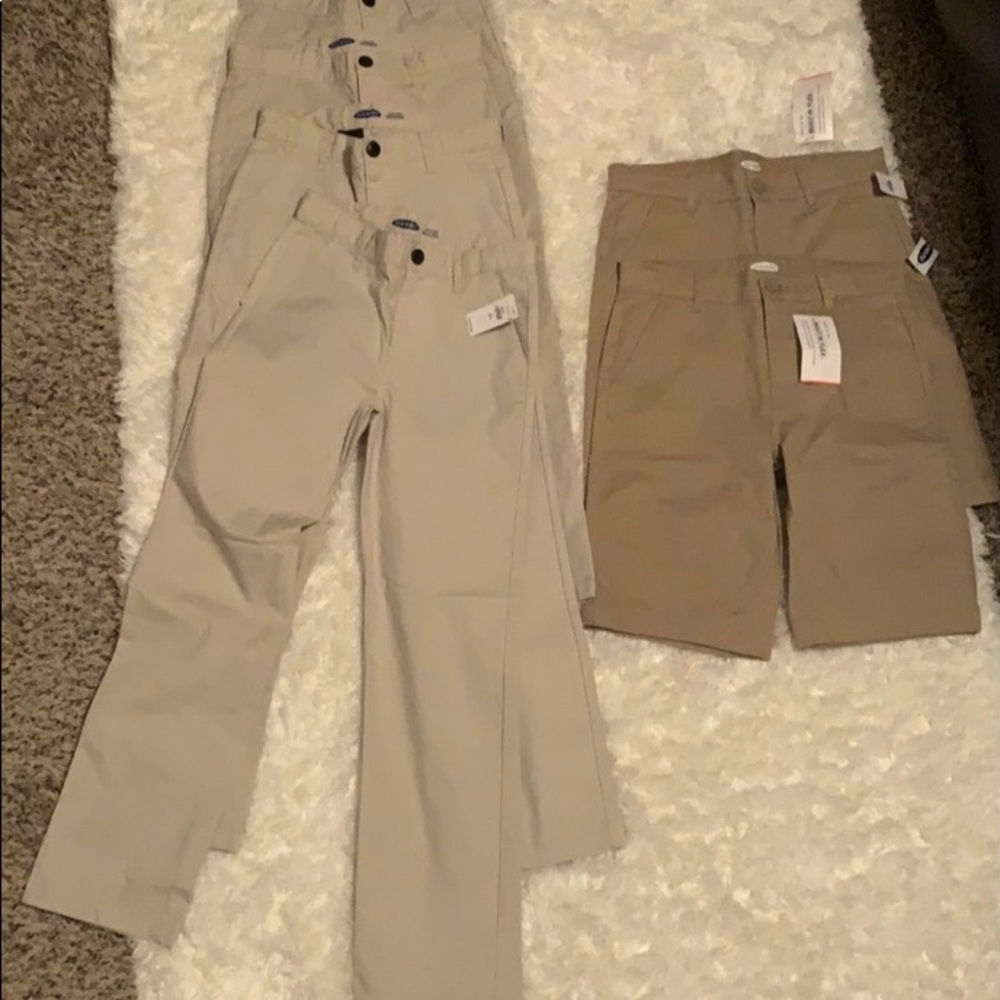 6 Old Navy new bottoms for $60(4 pants,2 shorts)!